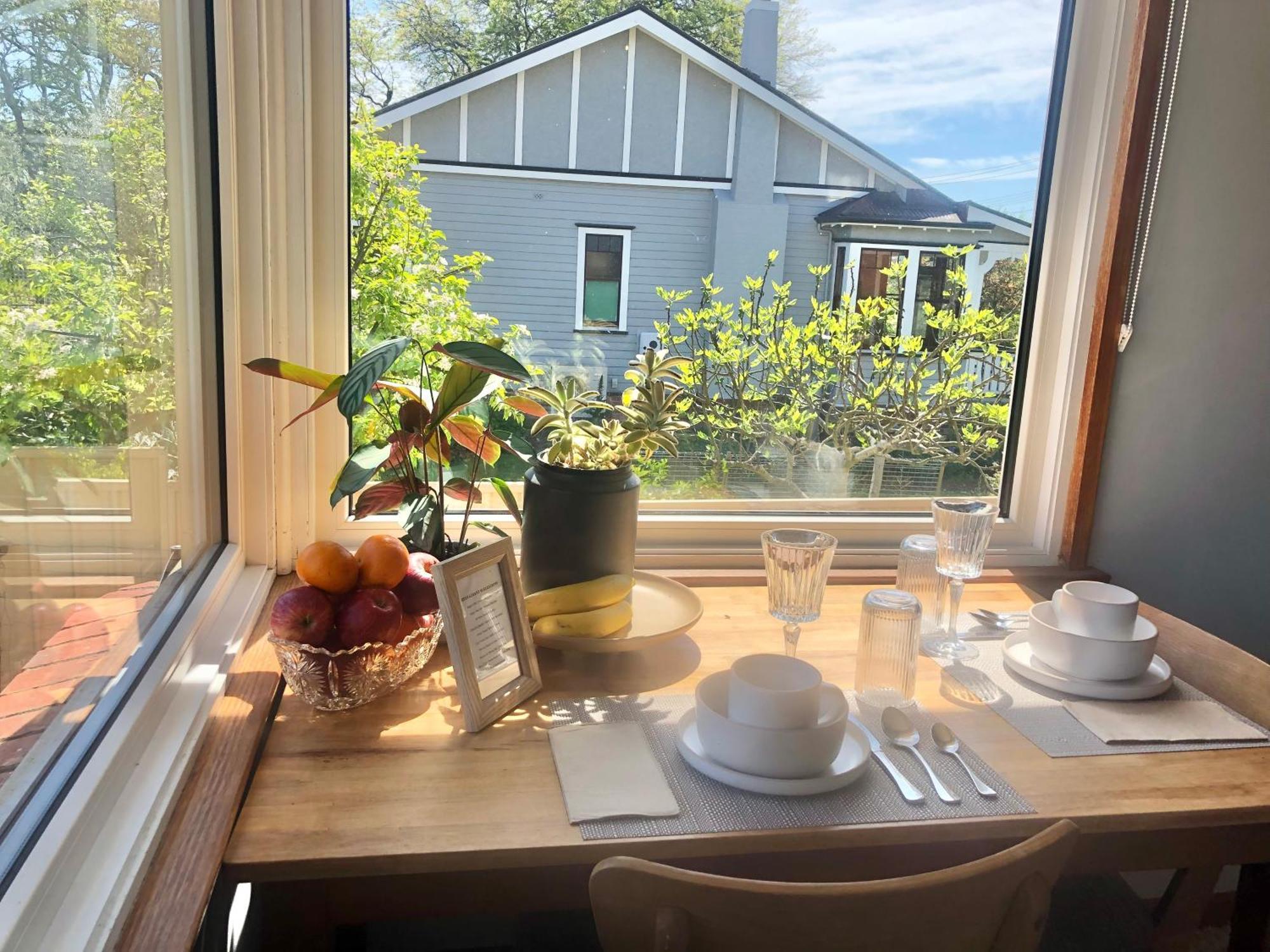 Lovely Budget Vegan Homestay Лонсестън Екстериор снимка