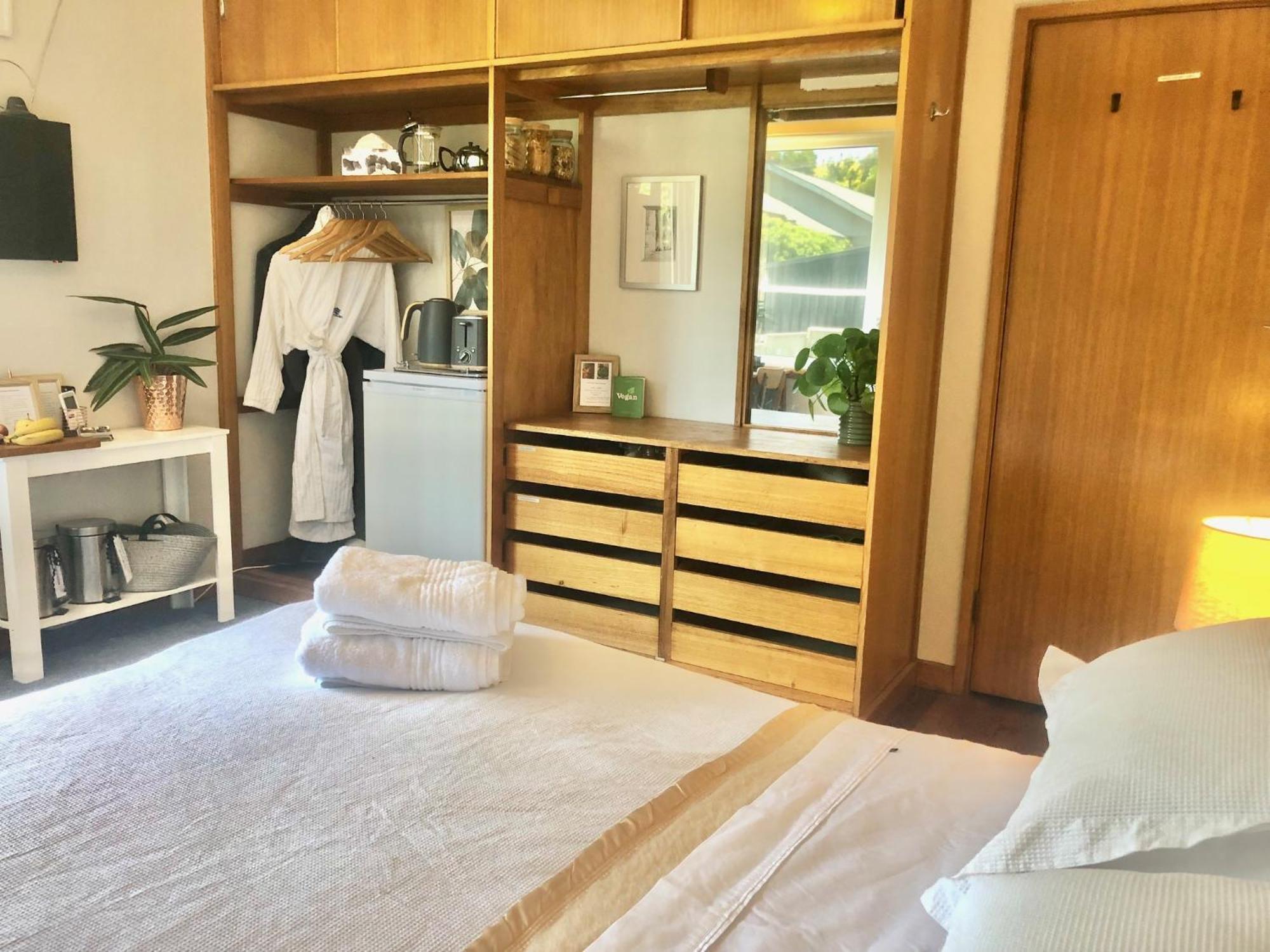 Lovely Budget Vegan Homestay Лонсестън Екстериор снимка